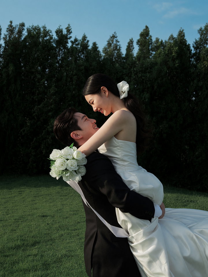 Joyful Couple in Outdoor Wedding Celebration