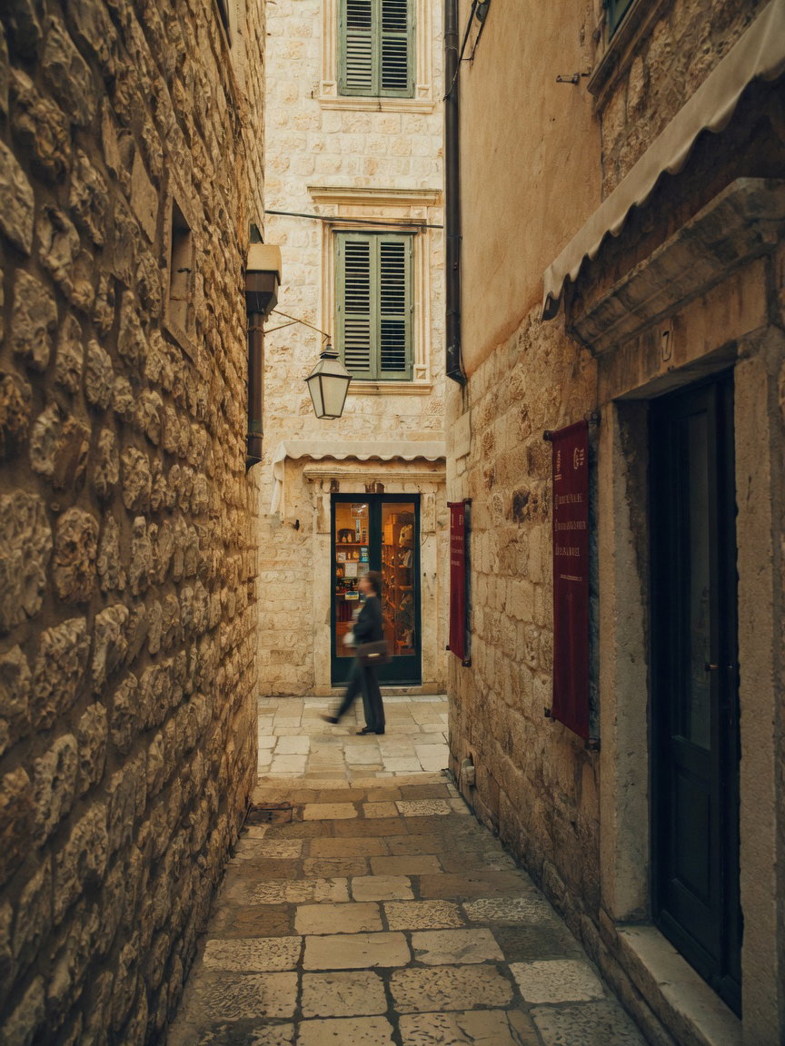 Narrow Stone Alley in Dubrovnik